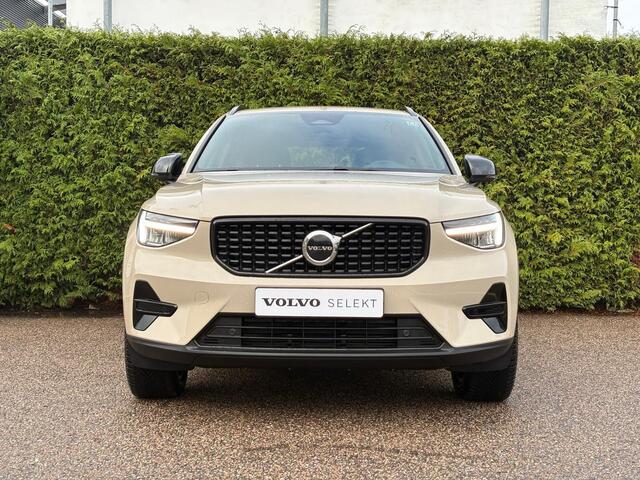 Volvo XC40 B4 Plus Dark | Harman/Kardon | Trekhaak | Elektrisch Verstelbare stoelen |