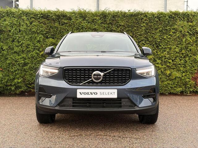 Volvo XC40 B4 Plus Dark | Harman/Kardon | Trekhaak | Elektrische Verstelbare stoelen |