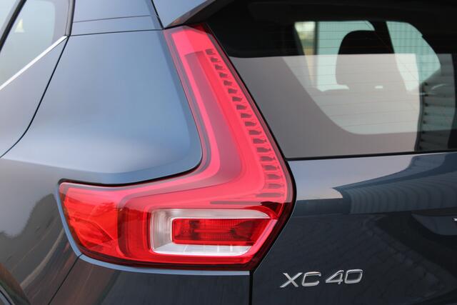 Volvo XC40 1.5 T3 Inscription | Incl. 12 maanden garantie | Cruise control | Climate control | Stoel/stuurverwarming | Apple carplay/Android auto | DAB radio | Parkeercamera | Lane assist |