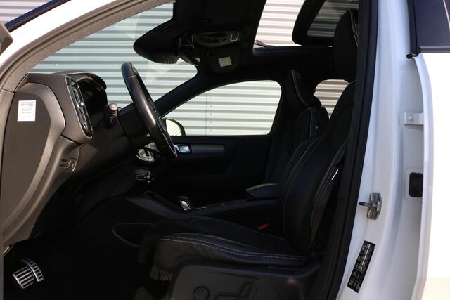 Volvo XC40 2.0 T4 R-Design Aut (Panoramadak Sportleder/Memory Navi/Camera HarmanKardon Standkachel Trekhaak Full-Led 20InchLMV)