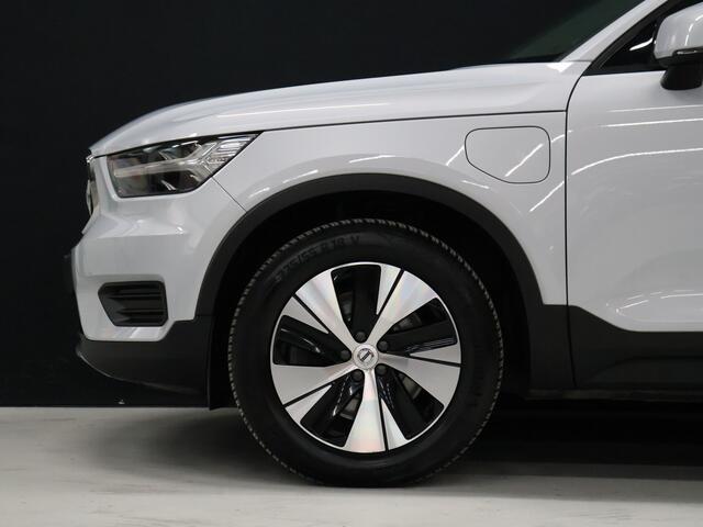 Volvo XC40 1.5 T5 Twin Engine Momentum Pro [TREKHAAK INKLAPBAAR, APPLE CARPLAY, ANDROID, PDC V+A, CRUISE CONTROL, CLIMATE CONTROL, HALF LEDER, NIEUWSTAAT]