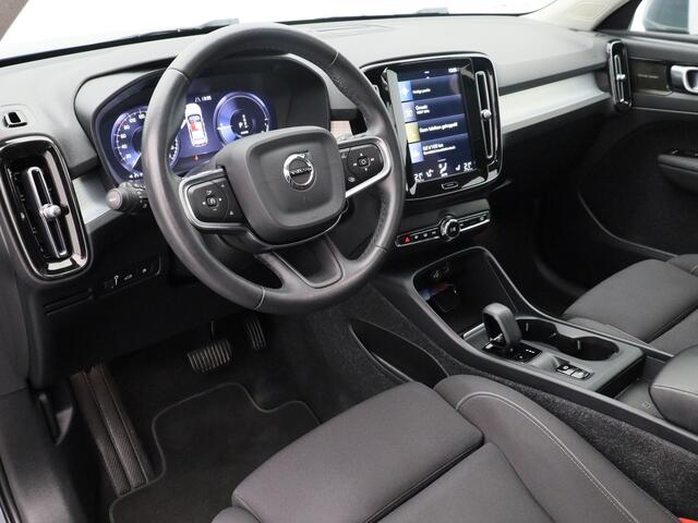 Volvo XC40 1.5 T4 Recharge Inscription Expression | PANO | CAMERA | H&K | STOEL- EN STUURVERW.