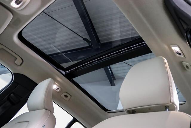 Volvo XC40 1.5 T4 Recharge Inscription, Panoramadak, Trekhaak, Harman&Kardon, Leder, Memory