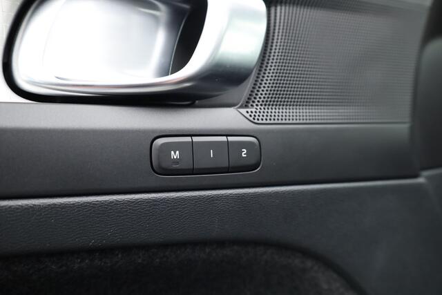 Volvo XC40 T4 Recharge Inscription Expression | Pano | Camera | Stoel- Stuurverw. | Memory seat | Navi | Apple CarPlay