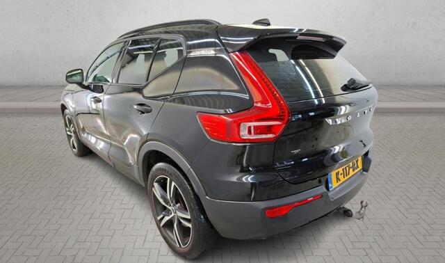 Volvo XC40 1.5 T5 Recharge 262 pk R-Design Navi Trekhaak Panoramadak Pilot Assist ACC Harman Kardon 360 Camera Stoel + Stuur Verwarming Dab Getint Glas NL Auto Plug in Hybride