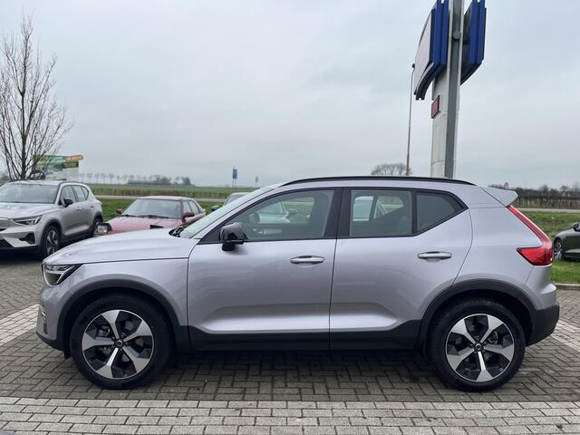 Volvo XC40 B4 Plus Dark