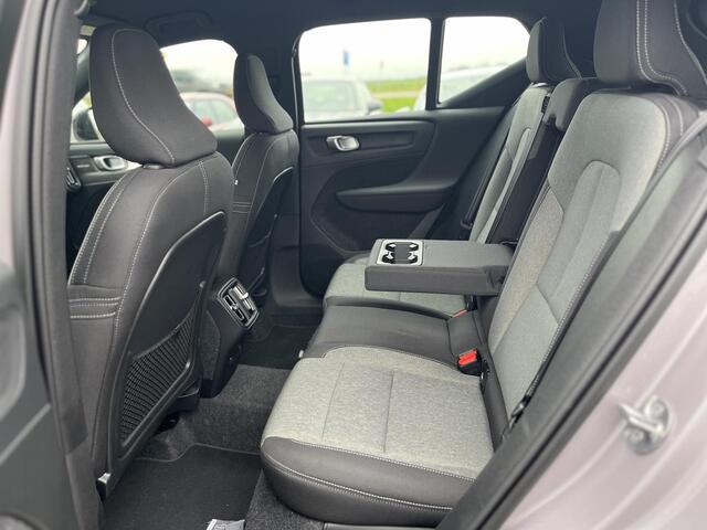 Volvo XC40 B4 Plus Dark