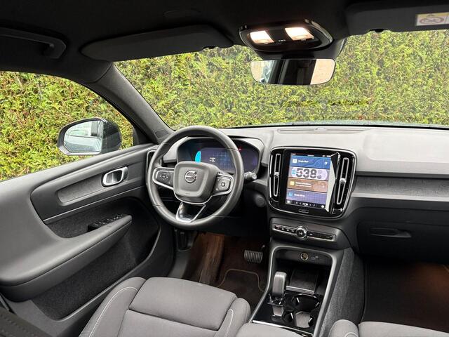 Volvo XC40 Recharge Plus 70 kWh | BLIS | Stoel/Stuur Verwarming | Pilot Assist |