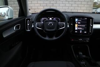 volvo-xc40-1.5-t4-recharge-inscript
