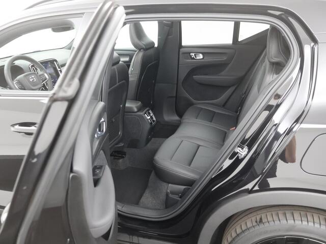 Volvo XC40 Recharge P8 AWD 408PK R-Design TREKH|PANODAK|HARMAN/KARDON|SOH92%|MEMORYSTOEL|LEER|20INCH