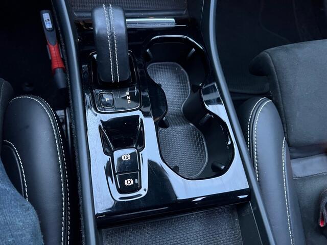 Volvo XC40 RECHARGE PRO