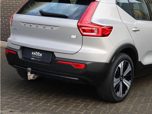 Volvo XC40 Recharge Twin Ultimate 78 kWh / Panoramadak / Stoelverwarming / Parkeersensoren voor+achter / Apple Carplay/Android Auto / 19 Inch / LED / Harman Kardon