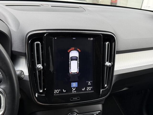 Volvo XC40 2.0 T4 Momentum Aut. |Camera|Trekhaak|DAB|