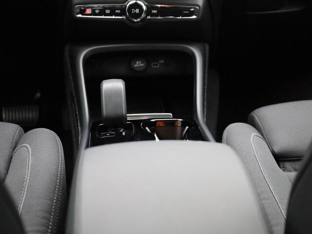 Volvo XC40 Recharge Core | DAB | Camera | Climate control | CarPlay