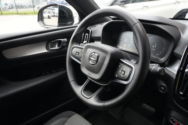 Volvo XC40 1.5 T5 Recharge Inscription 262pk Panoramadak/Navigatie/360Camera
