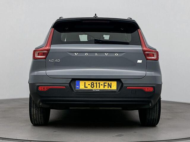 Volvo XC40 1.5 T5 Recharge R-Design Expression | Climate Pack | Cruise Control | Navigatie | Lichtmetalen velgen 18"| Panorama-Dak