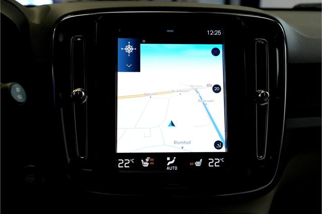 Volvo XC40 1.5 T5 Plug-in Hybrid 193kW/262pk DCT7 Ultimate Bright FACELIFT! PANORAMADAK + HARMAN/KARDON + ADAPT.CRUISE + PILOT ASSIST + NAVI SENSUS + BLIS + LANE ASSIST + EL.STOELEN + STOEL-&STUURVERWARMING + CAMERA + KEYLESS + PARKSENSOREN V&A + 20" LM-VELGEN!!