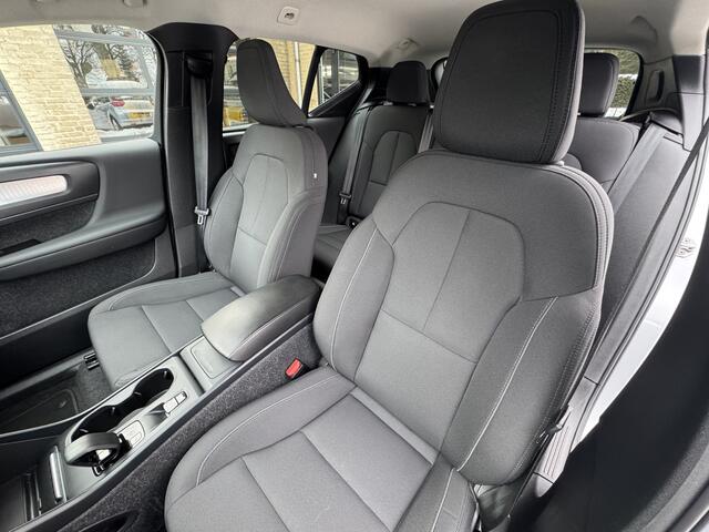 Volvo XC40 1.5 T2 Momentum Business Automaat Navi Camera Carplay