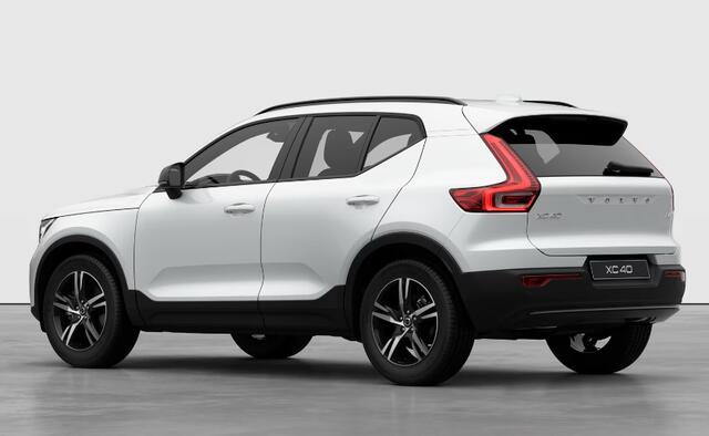 Volvo XC40 B4 211PK Automaat Plus Dark / Adaptive cruise control / Elektrische stoelen / Harman Kardon audio / Pilot assist / BLIS / Stoel en stuur verwarming / Elektrische achterklep / Parkeersensoren met camera / Google infotainment