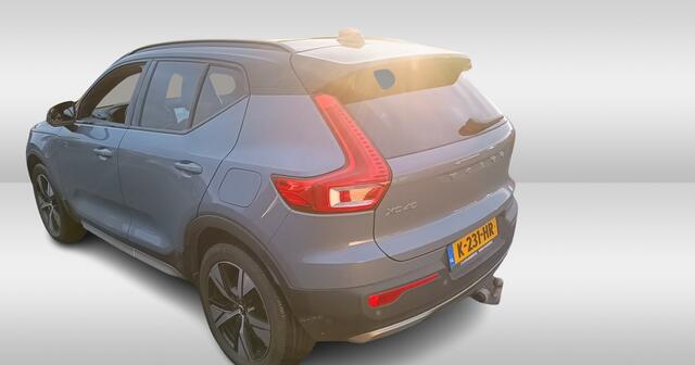 Volvo XC40 Recharge P8 AWD R-Design 3-Fase 1e-Eig. & Keurig-Onderh. BOVAG-Garantie. NL-Auto.
