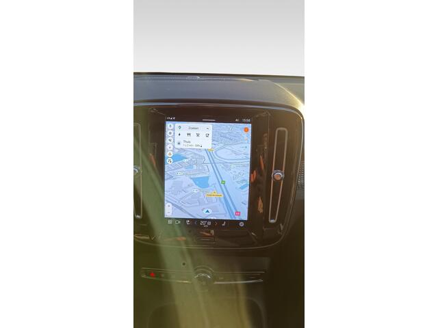 Volvo XC40 Recharge P8 AWD R-Design 3-Fase 1e-Eig. & Keurig-Onderh. BOVAG-Garantie. NL-Auto.