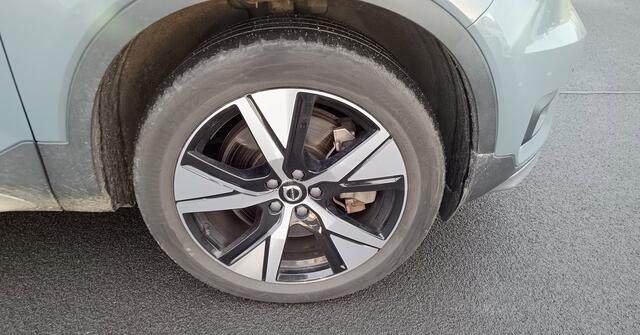 Volvo XC40 Recharge P8 AWD R-Design 3-Fase 1e-Eig. & Keurig-Onderh. BOVAG-Garantie. NL-Auto.