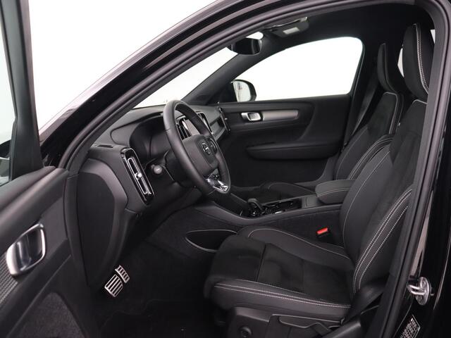 Volvo XC40 Recharge Plus | Trekhaak | Stoel & stuurverwarming | Warmtepomp | Adaptive cruise | Carplay | Navigatie | Camera | Leder/Alcantara | Full LED | DAB | Standkachel | Bluetooth | Climate control