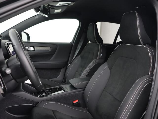 Volvo XC40 Recharge Plus | Trekhaak | Stoel & stuurverwarming | Warmtepomp | Adaptive cruise | Carplay | Navigatie | Camera | Leder/Alcantara | Full LED | DAB | Standkachel | Bluetooth | Climate control