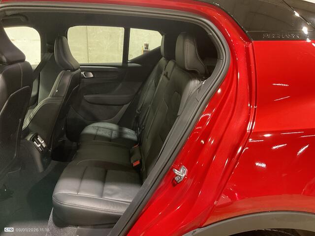 Volvo XC40 1.5 T4 Recharge R-Design TREKH. | VOL LEER | TWO-TONE | NAVI | PDC V+A