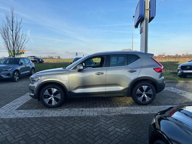 Volvo XC40 T4 Recharge Inscription Expression | Automaat