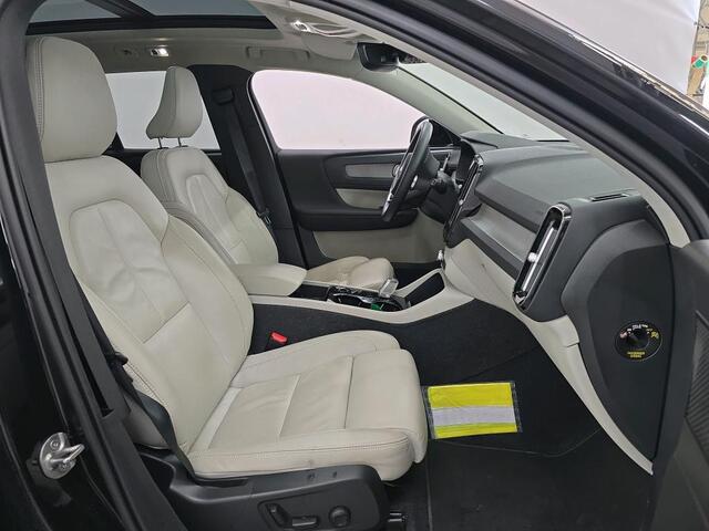 Volvo XC40 1.5 T5 Rech. Inscr. | Geen import | Trekhaak | Schuifdak | 360 C