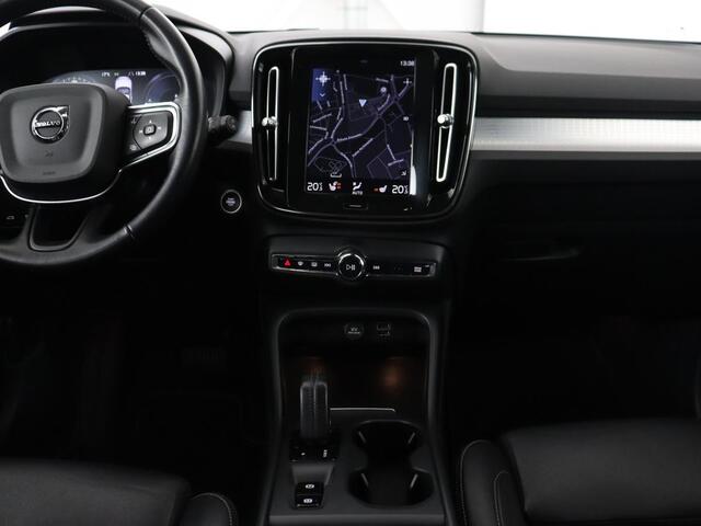 Volvo XC40 1.5 T4 Recharge R Design Expression | Trekhaak | Leder | Stoel & stuurverwarming | Camera | Carplay | Adaptive cruise | Full LED | Navigatie | PHEV | Plug In