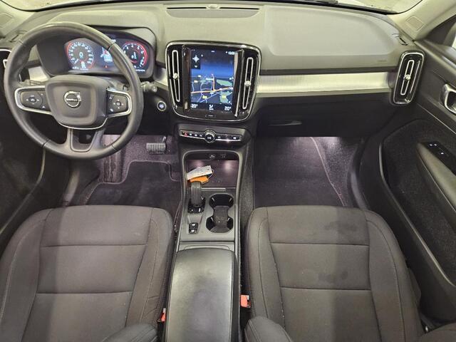 Volvo XC40 1.5 T2 Business Pro | Adaptieve Cruise Contrl | Dode Hoek Detectie | Parkeer Camera | Navigatie | Parkeersensoren |