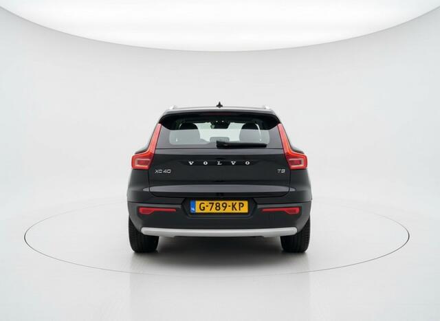 Volvo XC40 1.5 T3 MOMENTUM PRO, LED, Cruise, Camera, AUT