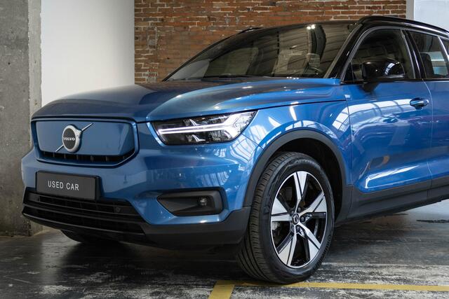 Volvo XC40 Recharge P8 AWD R-Design | 93% SOH | Stoelverwarming | Adaptive Cruise Control | BLIS | Parkeersensoren voor + achter | Parkeercamera | Warmtepomp | Google infotainment | AppleCarplay/AndroidAuto