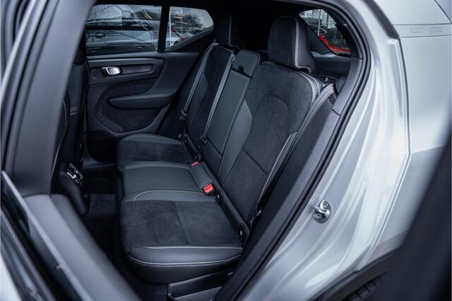 Volvo XC40 T4 Recharge Ultimate Dark ** Panodak ** Harman/Kardon ** Memory