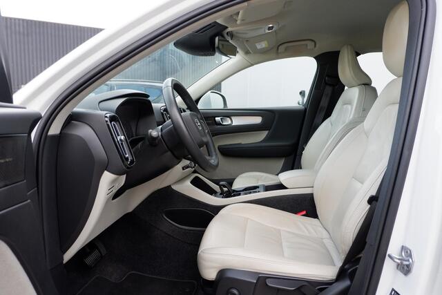 Volvo XC40 T4 Recharge Inscription Expression | Parkeersensoren voor + achter | Parkeercamera | Blond lederen bekleding | Harman Kardon Premium audio | Navigatie | Cruise Control | Volvo on Call | Dealeronderhouden