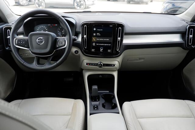 Volvo XC40 T4 Recharge Inscription Expression | Parkeersensoren voor + achter | Parkeercamera | Blond lederen bekleding | Harman Kardon Premium audio | Navigatie | Cruise Control | Volvo on Call | Dealeronderhouden
