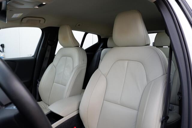 Volvo XC40 T4 Recharge Inscription Expression | Parkeersensoren voor + achter | Parkeercamera | Blond lederen bekleding | Harman Kardon Premium audio | Navigatie | Cruise Control | Volvo on Call | Dealeronderhouden