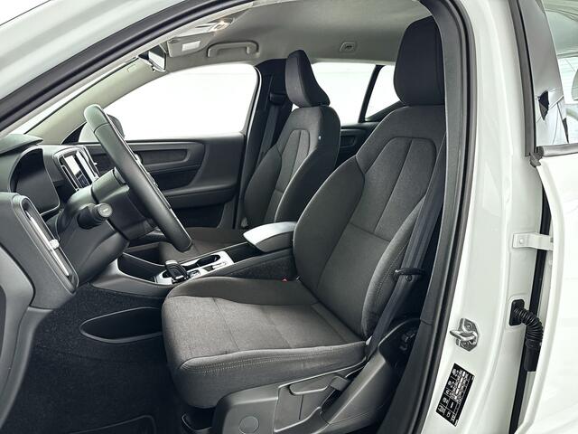 Volvo XC40 T2 Momentum Core | Park assist | Cruise control | Trekhaak