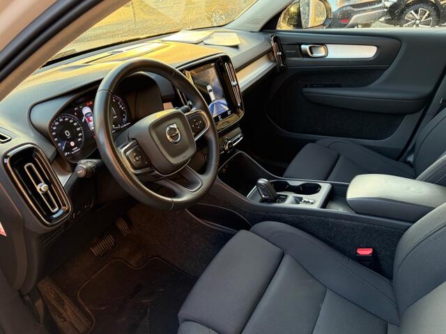 Volvo XC40 1.5 T4 RECHARGE R-DESIGN EXPRESSION PANODAK/LED/2-TONE/NL-AUTO/1E EIG.