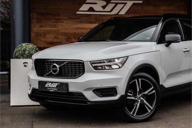 Volvo XC40 1.5 T3 R-Design **Lane assist/Resign lederen stoelen/Zwarte hemel/DAB**