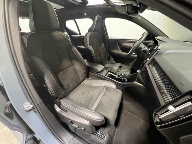 Volvo XC40 Recharge P8 AWD R-Design | Navigatie/Android/Apple Carplay | LM Velgen 19" | Voorstoelen Verwarmd | Cruise Control Adaptief | Airco |