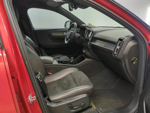 Volvo XC40 RECHARGE P8 AWD R-DESIGN WARMTEPOMP/TREKHAAK/FABRIEKSGARANTIE