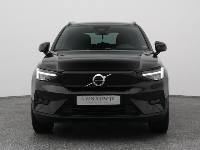 Volvo XC40 Recharge Core | CAMERA