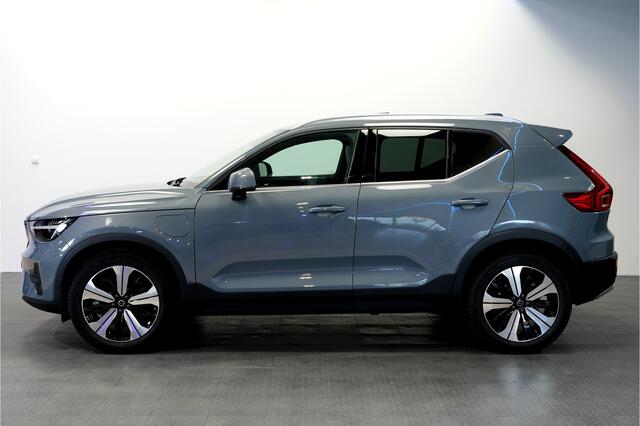 Volvo XC40 1.5 T4 155kW/211pk DCT7 Plug-in hybrid Ultimate Bright PANORAMADAK + HARMAN/KARDON + TAILORED WOOL INTERIEUR + ADAPT.CRUISE + MATRIX LED + LANE ASSIST + STOEL-&STUURVERWARMING + CAMERA + BLIS + EL.STOELEN + PARKSENSOREN V&A + 19" LM-VELGEN!!