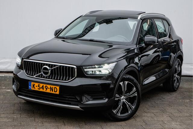 Volvo XC40 1.5 T4 Recharge Inscription Expression Panoramadak/ Stoel-stuurverwarming/ Navigatie/ Carplay/ Pdc v+a/ 19" Lmv