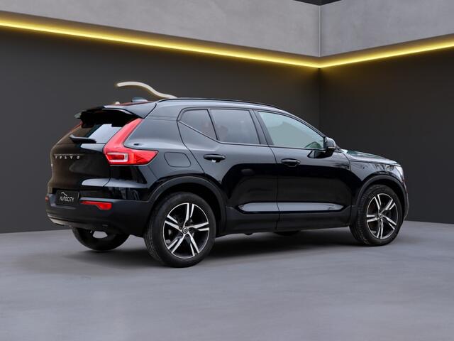 Volvo XC40 T5 R Design Recharge Plug-In Pano l Harman l Leder l Stoelverwar