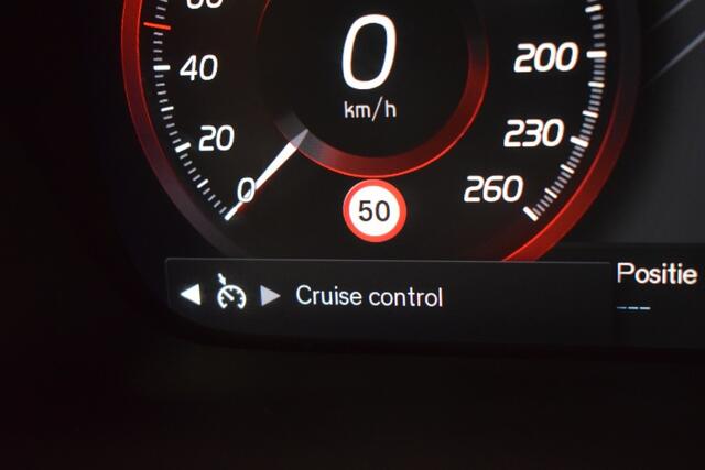 Volvo XC40 T3 163pk AUT8 R-Design/ Trekhaak 1600kg/ Pano dak/ 360 Camera/ Stoel &Stuurver./ Harman Kardon