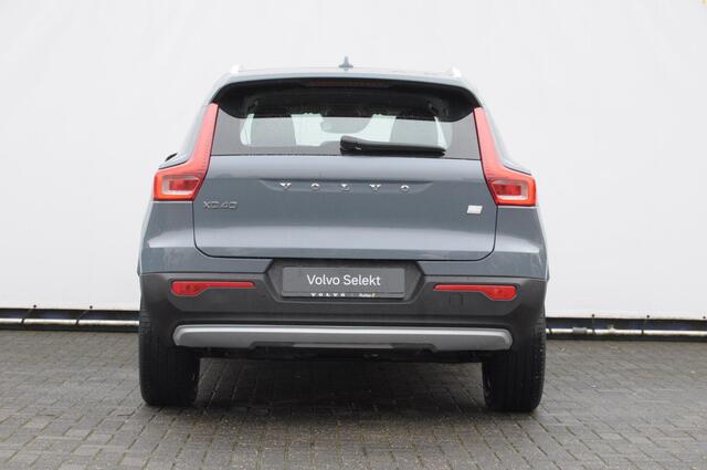 Volvo XC40 T4 211PK Automaat Recharge Inscription Expression Adaptieve cruise control / Elektrische achterklep / keyless entry / parkeersensoren met camera / Apple carplay / Bluetooth / Elektrische stoelen met geheugen